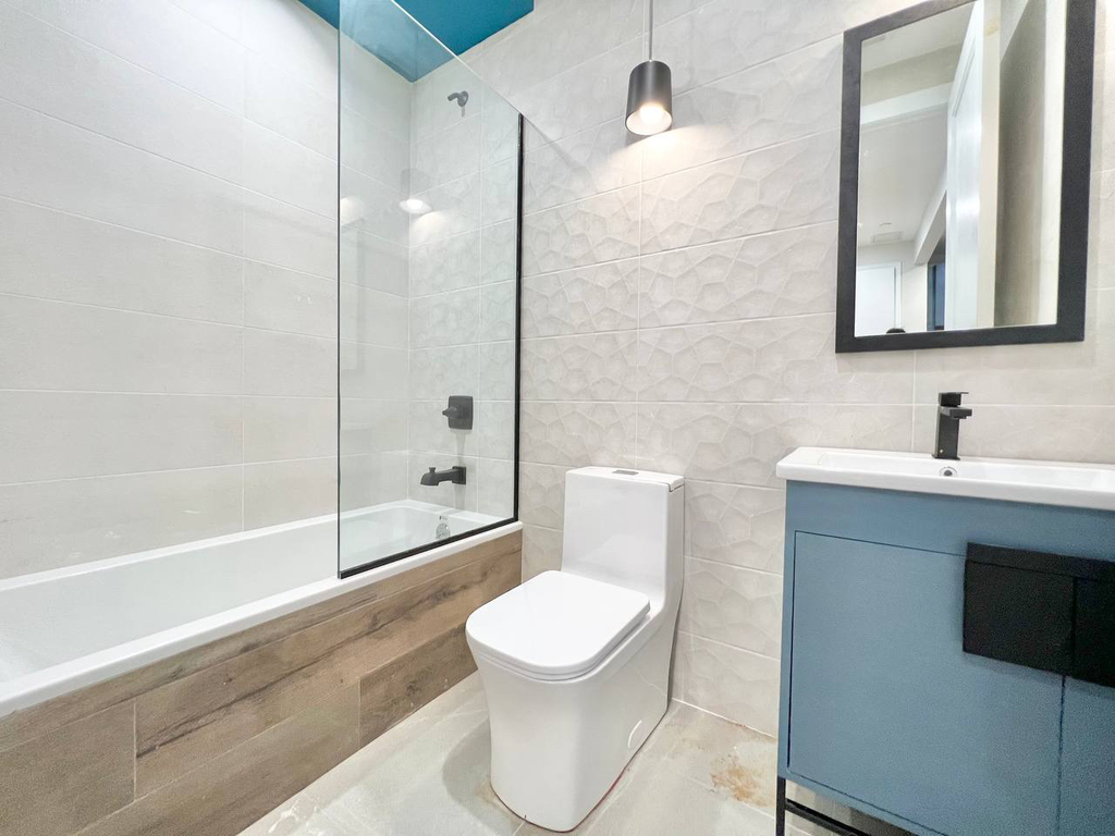 1477 Greene Avenue - Photo 4