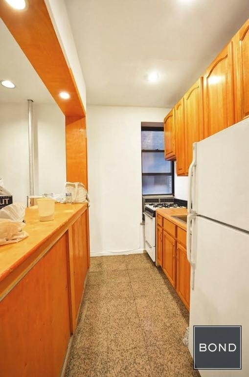 104 2nd Avenue - Photo 5