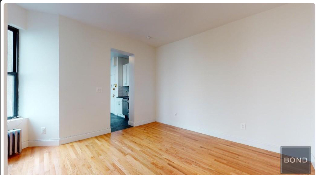 East 91st Street - Photo 1