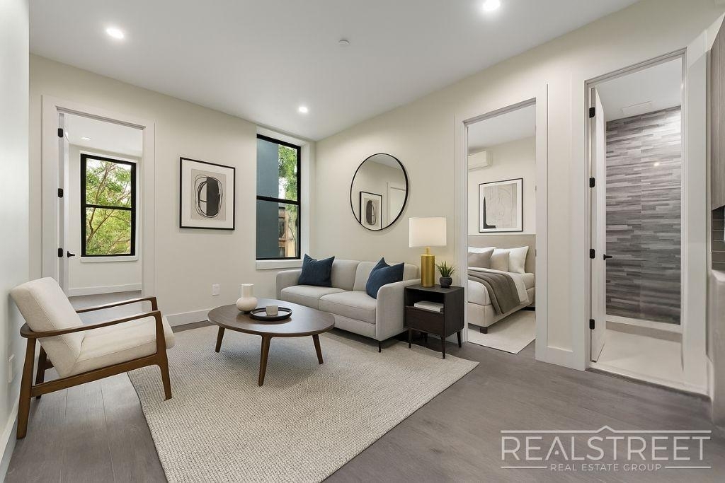 697 Dekalb Ave - Photo 0