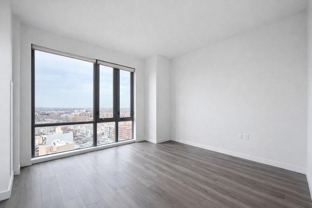1524 Sheepshead Bay Road - Photo 2