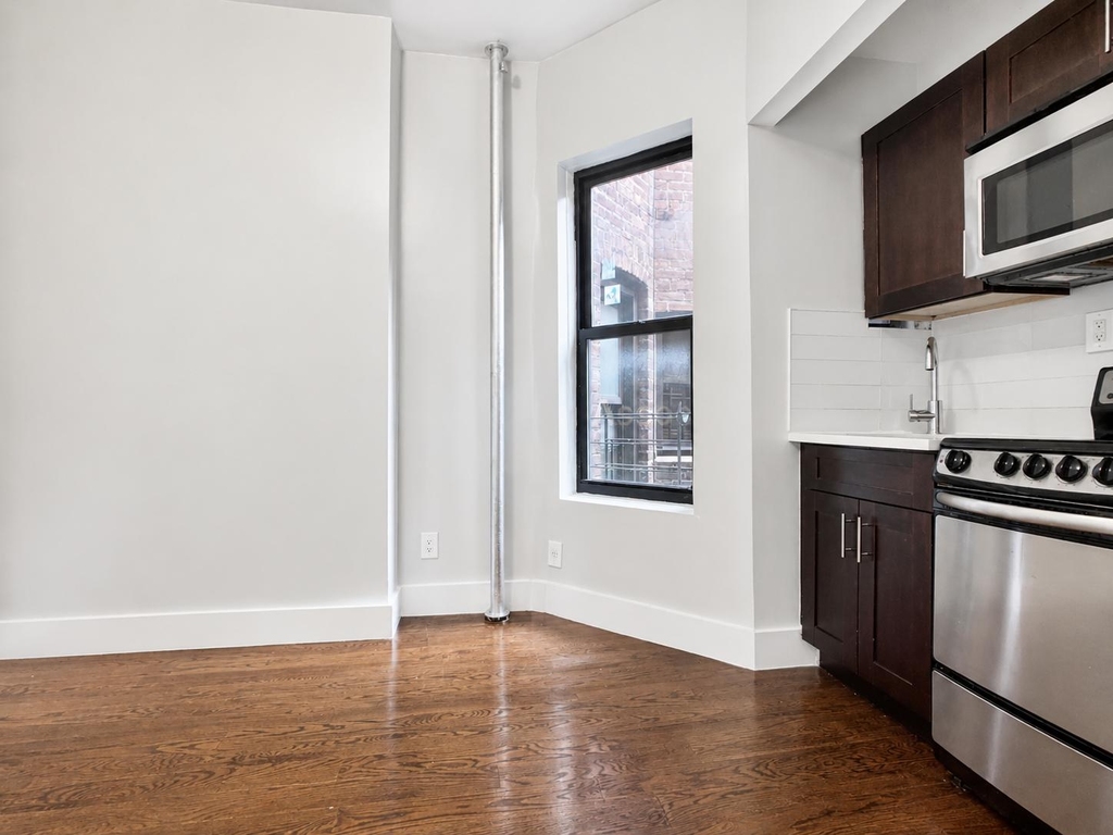 1885 Amsterdam Avenue - Photo 4