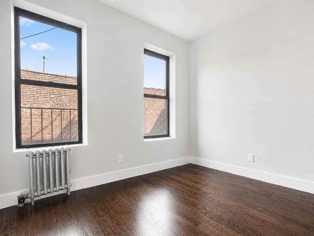 1885 Amsterdam Avenue - Photo 1