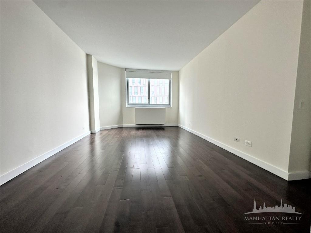 East 34th Street - Photo 5