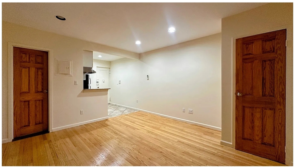415 E 75th St - Photo 4