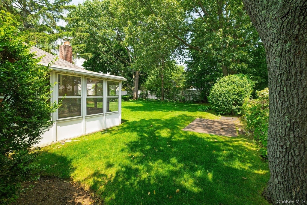 531 Surrey Place - Photo 20