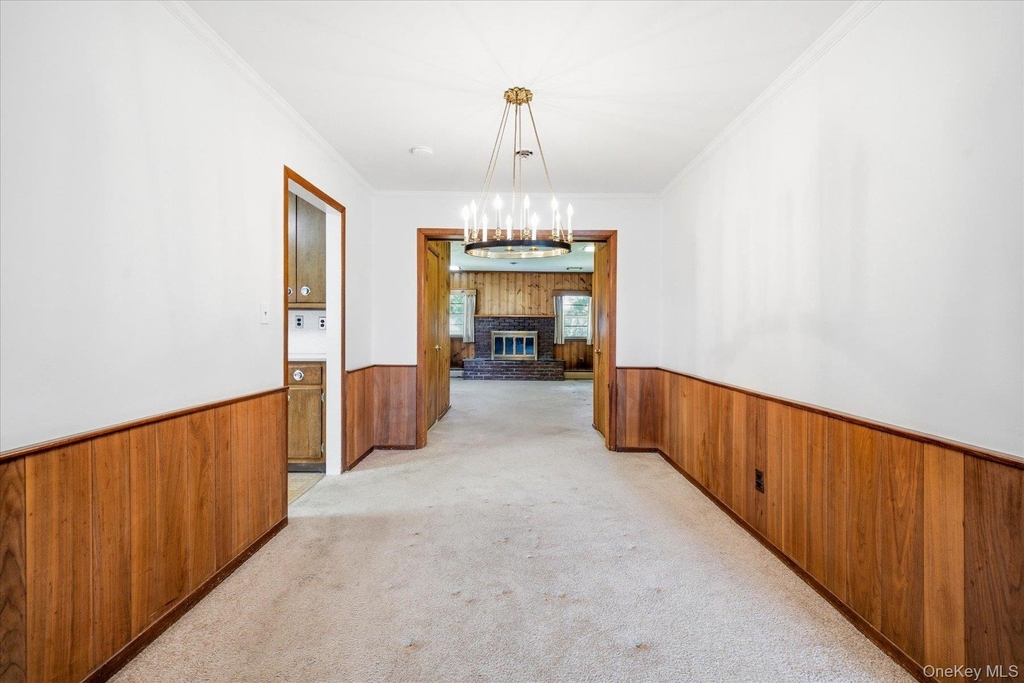 531 Surrey Place - Photo 6