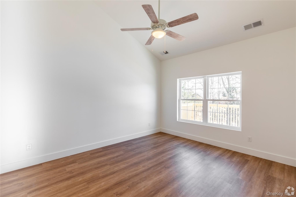 17 Hillside Road - Photo 5