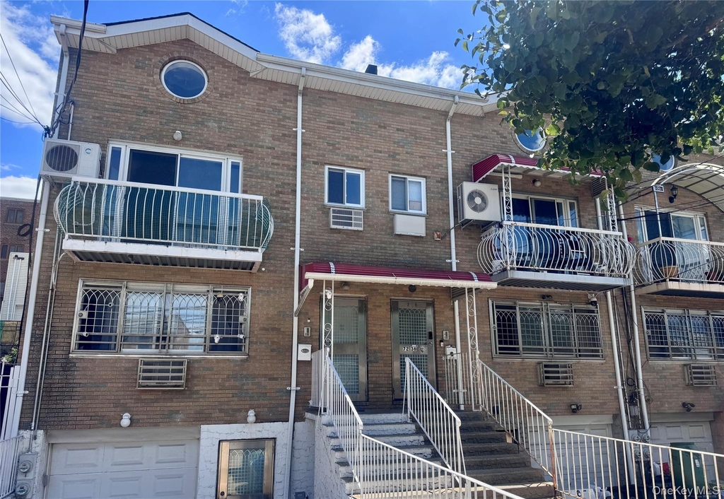 72-38 Calamus Avenue - Photo 1