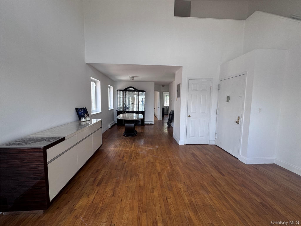 72-38 Calamus Avenue - Photo 2