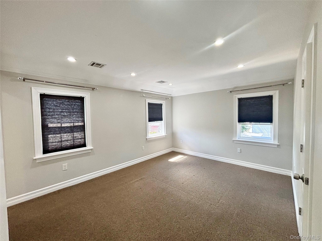 249-11 147th Road - Photo 6
