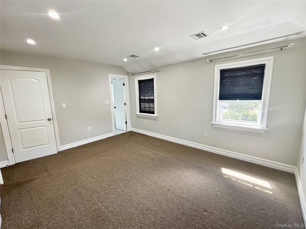 249-11 147th Road - Photo 9