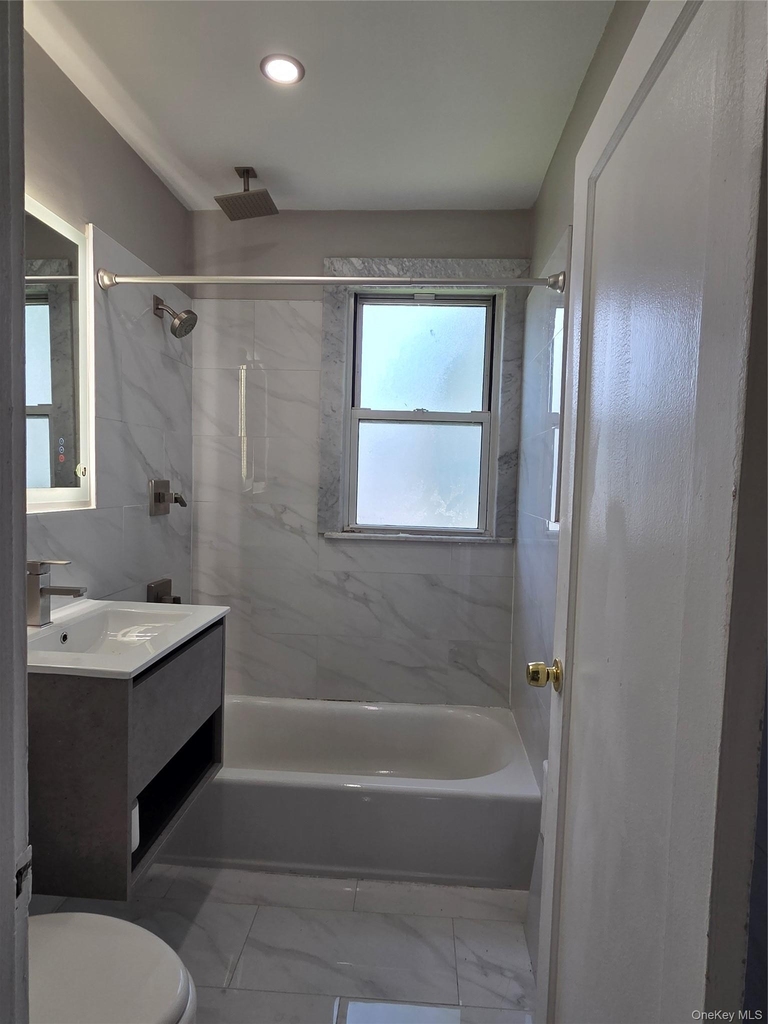 17 Winchester Avenue - Photo 4