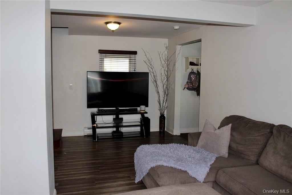 5834 Albany Post Road - Photo 5