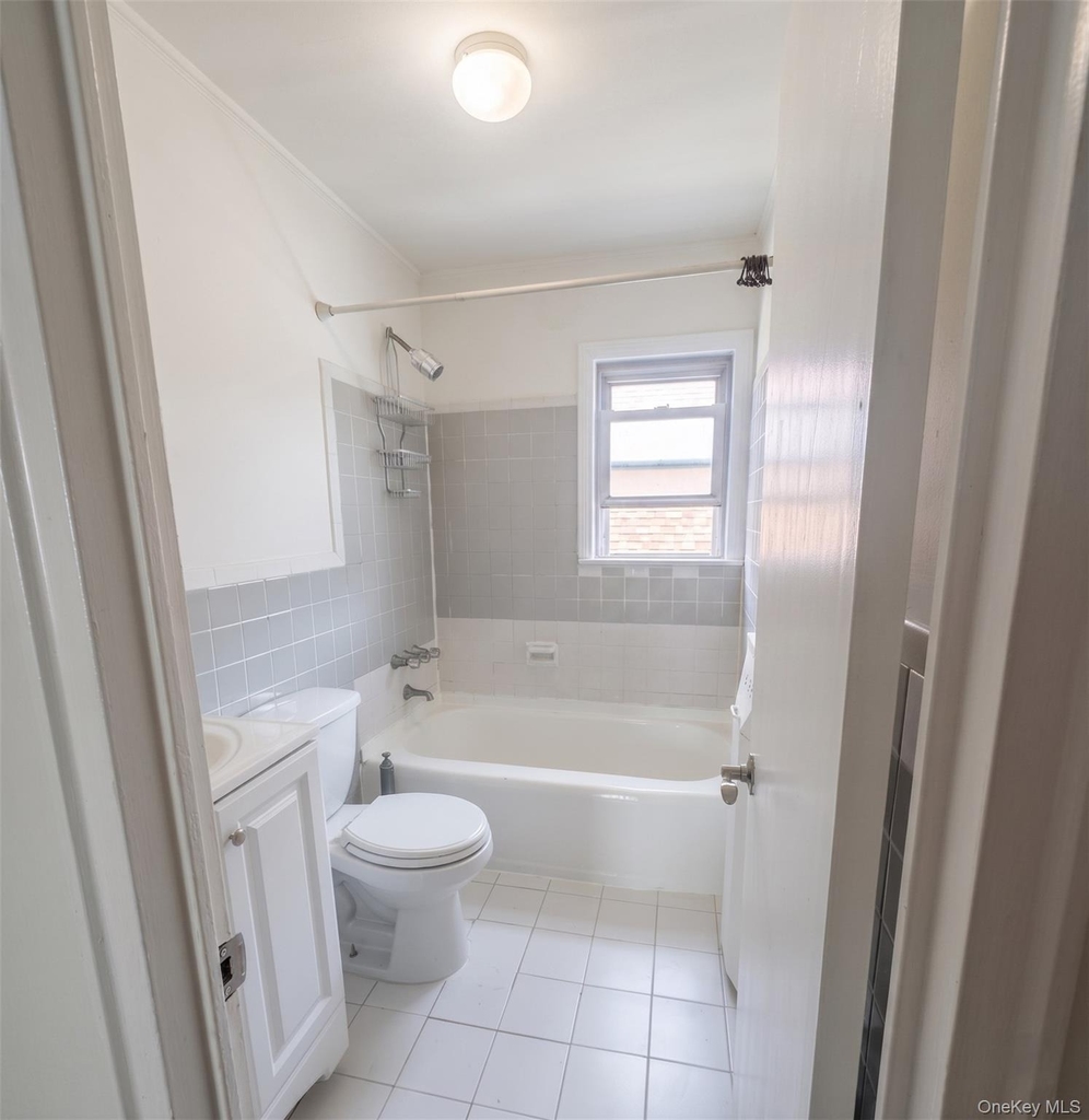 2711 Deerfield Road - Photo 6