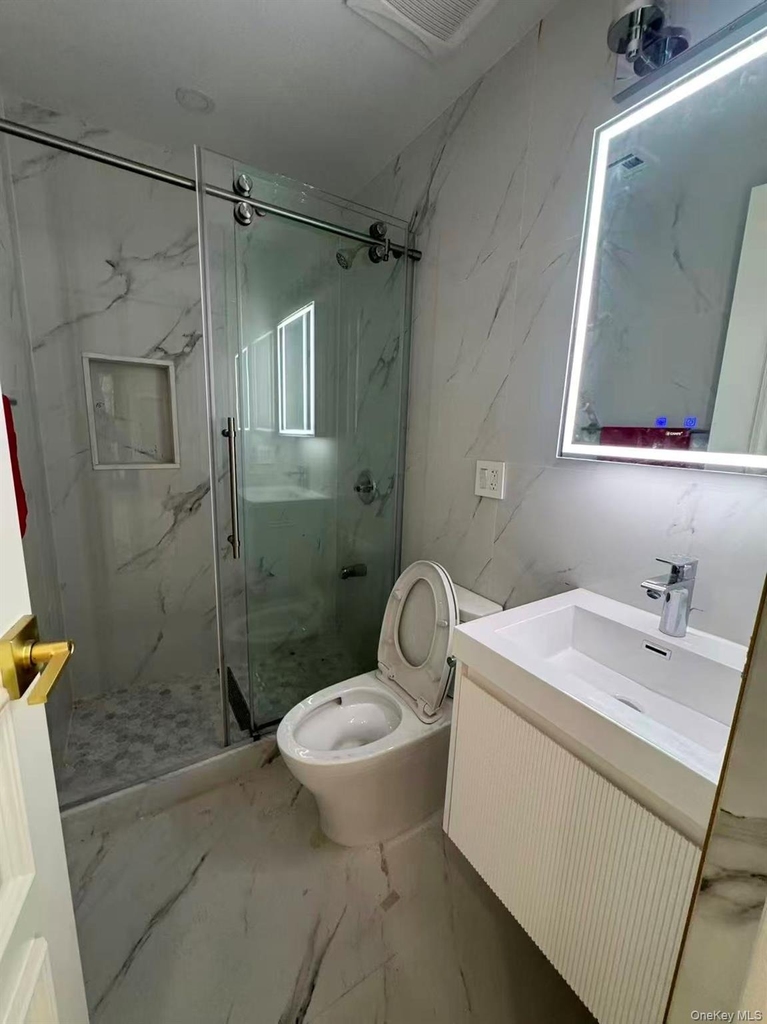 232-15 67th Avenue - Photo 4