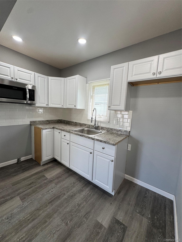 20 W Academy Street - Photo 2