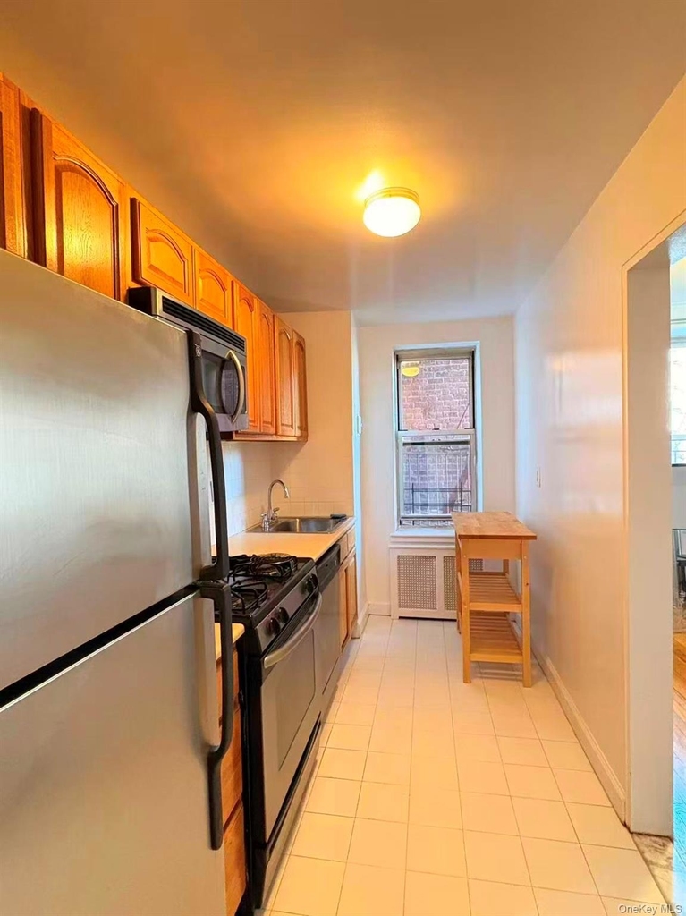 105-33 66th Avenue - Photo 3