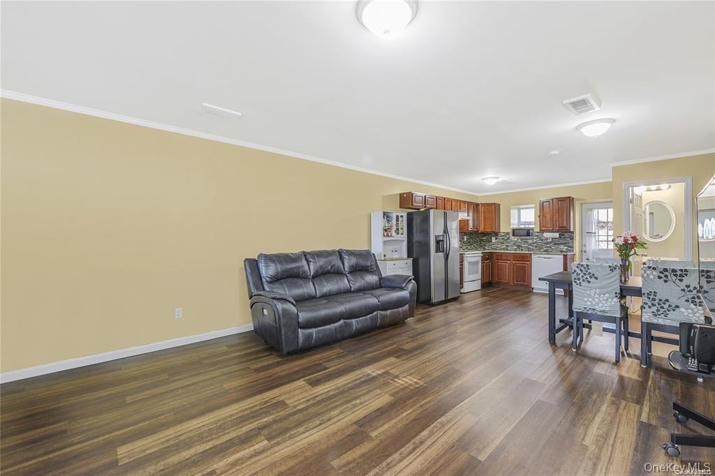 73 Cherry Avenue - Photo 7