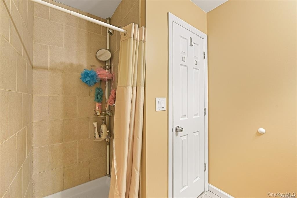 73 Cherry Avenue - Photo 13