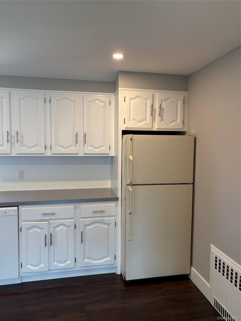 119 Park Avenue - Photo 2