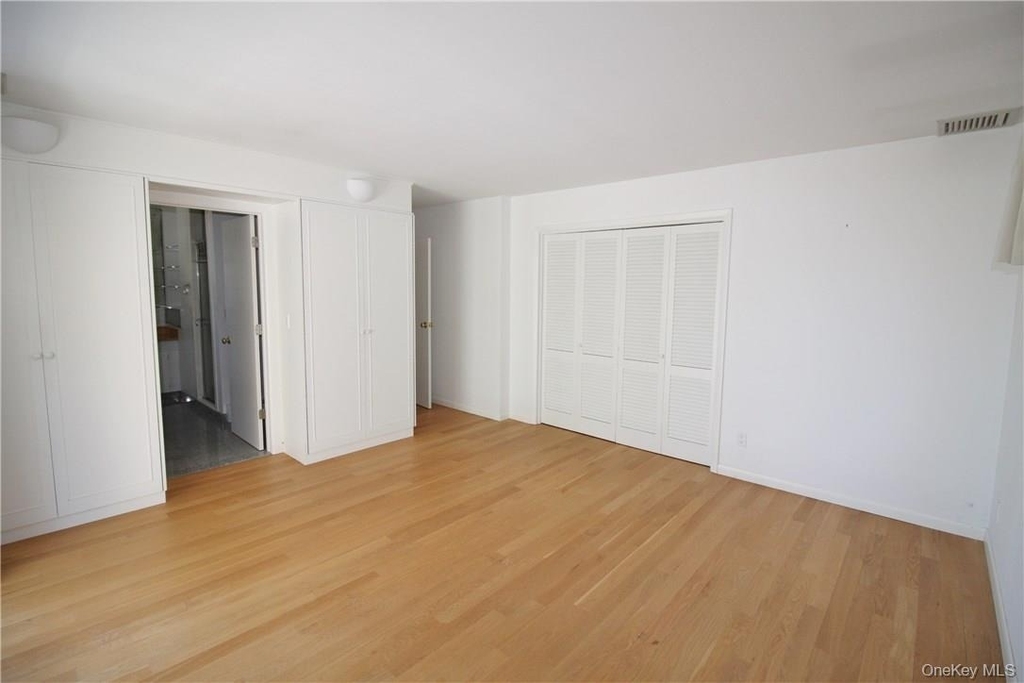 248 West Lake Boulevard - Photo 22