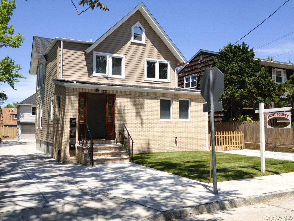 122 Combs Avenue - Photo 0