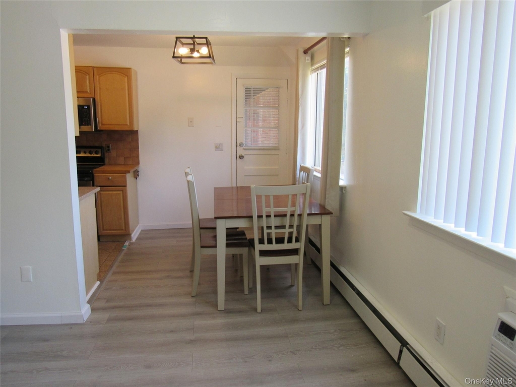 7 N James Street - Photo 3