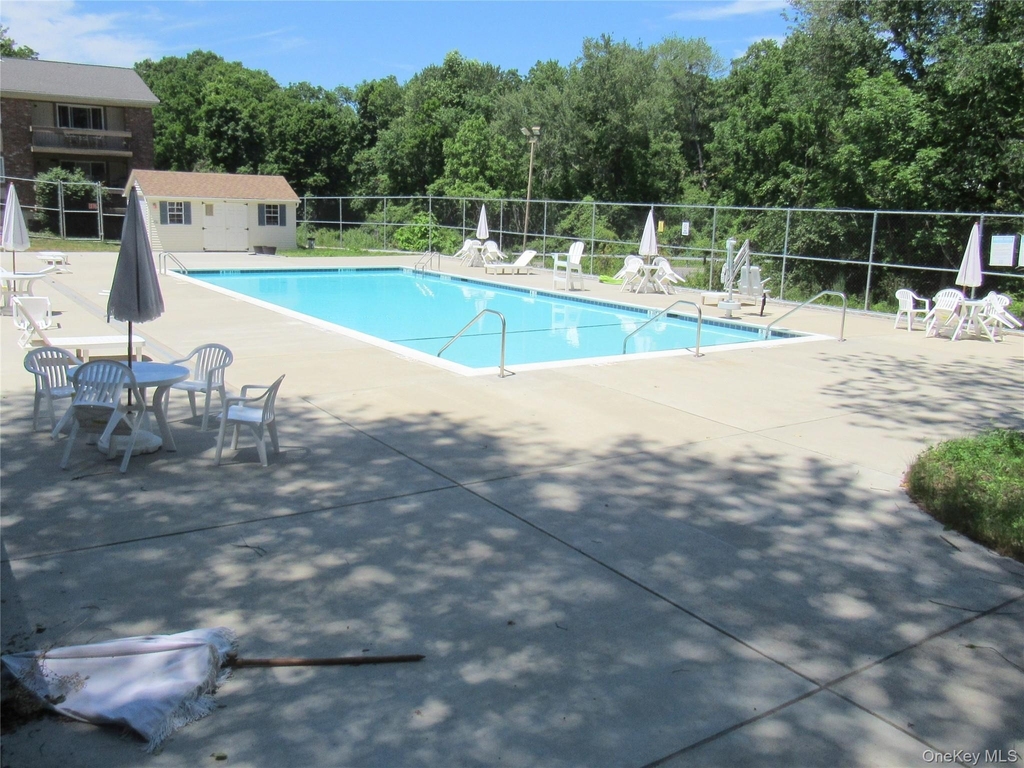 7 N James Street - Photo 15