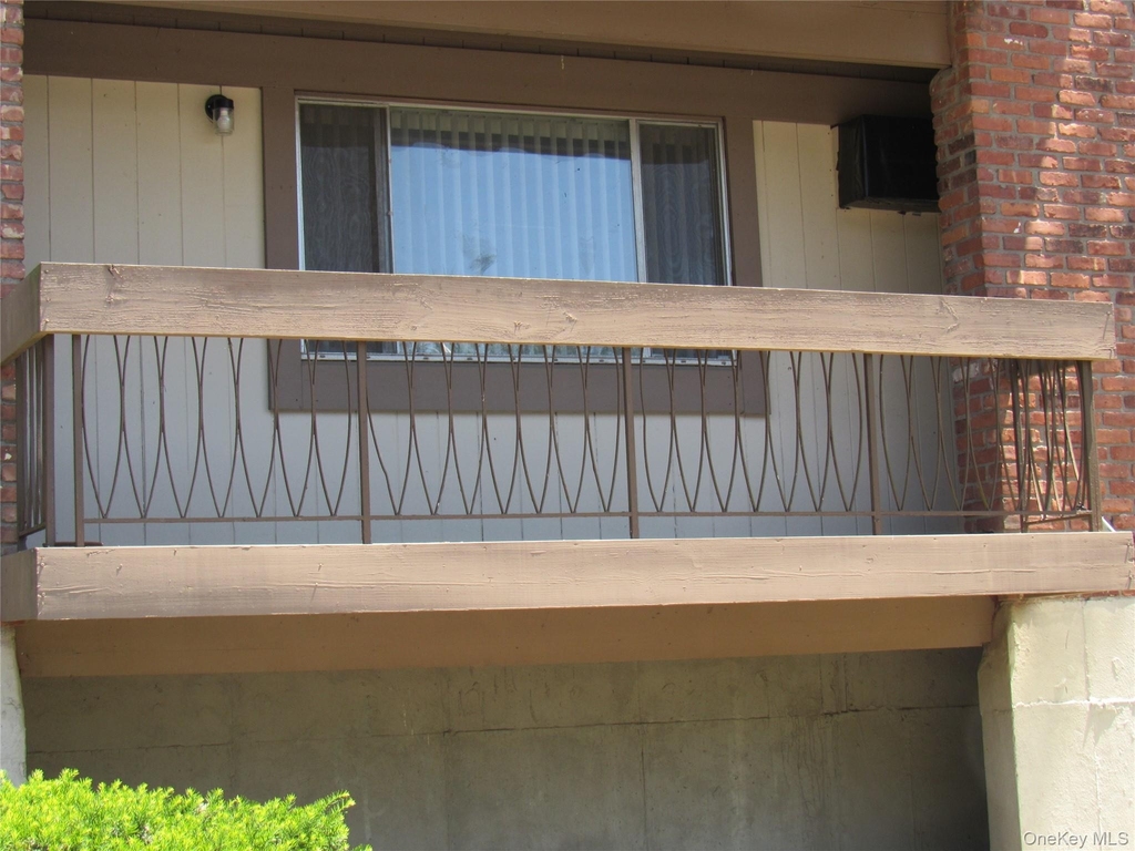 7 N James Street - Photo 14