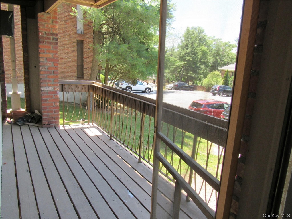 7 N James Street - Photo 7