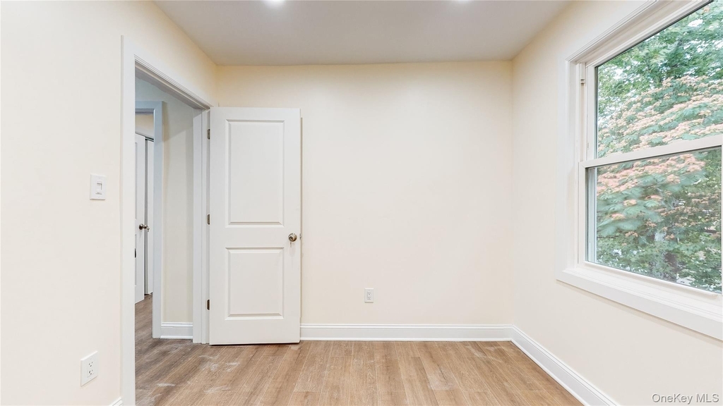 71-32 Loubet Street - Photo 9