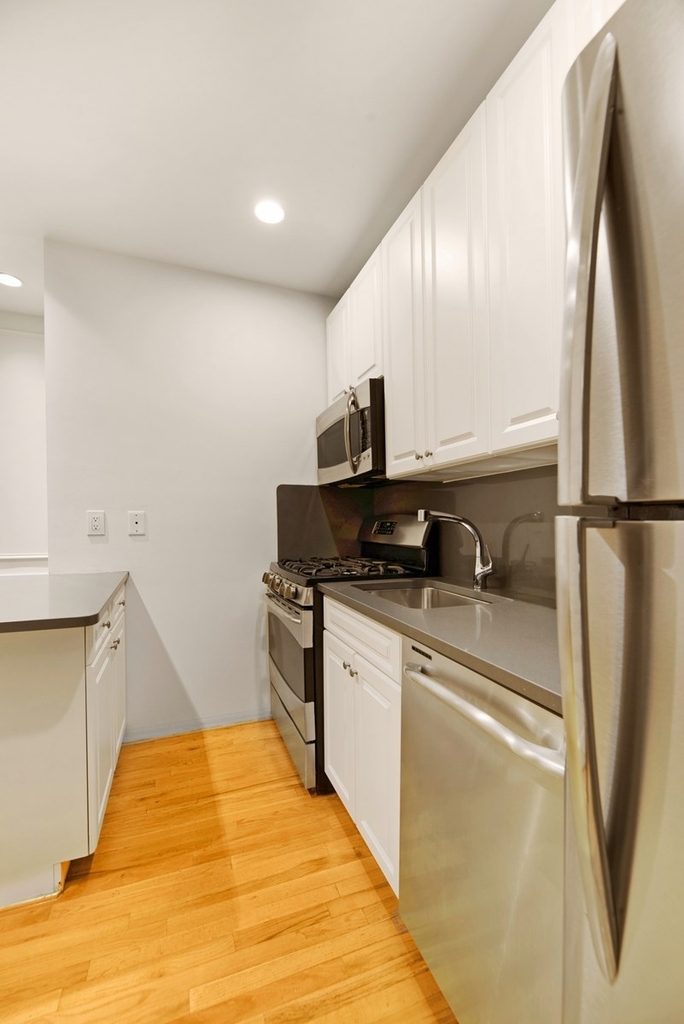 East 70th Street - Photo 1
