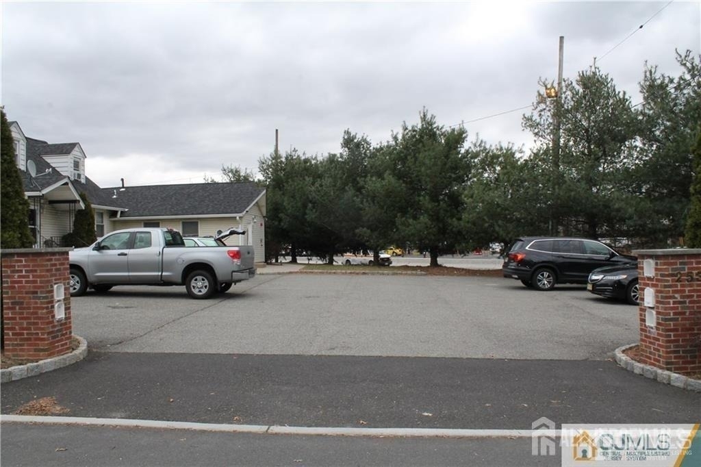 323 9th Street - Photo 3