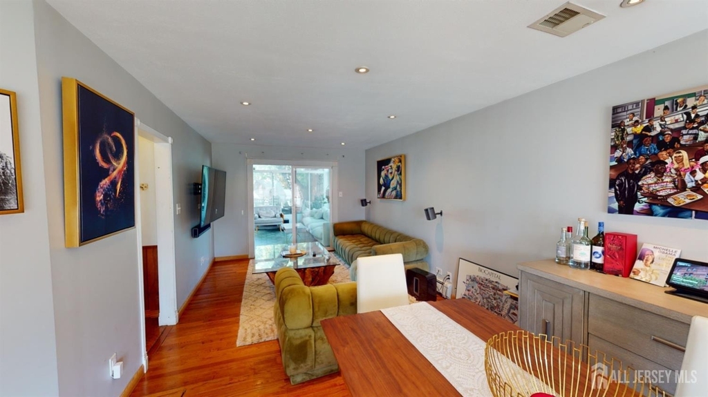 22 Wilson Avenue - Photo 5