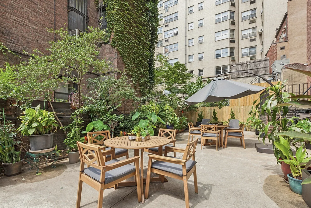 110 E 36th Street - Photo 5