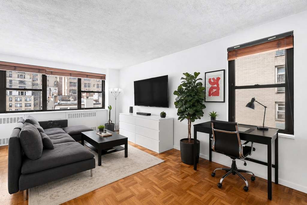 110 E 36th Street - Photo 0