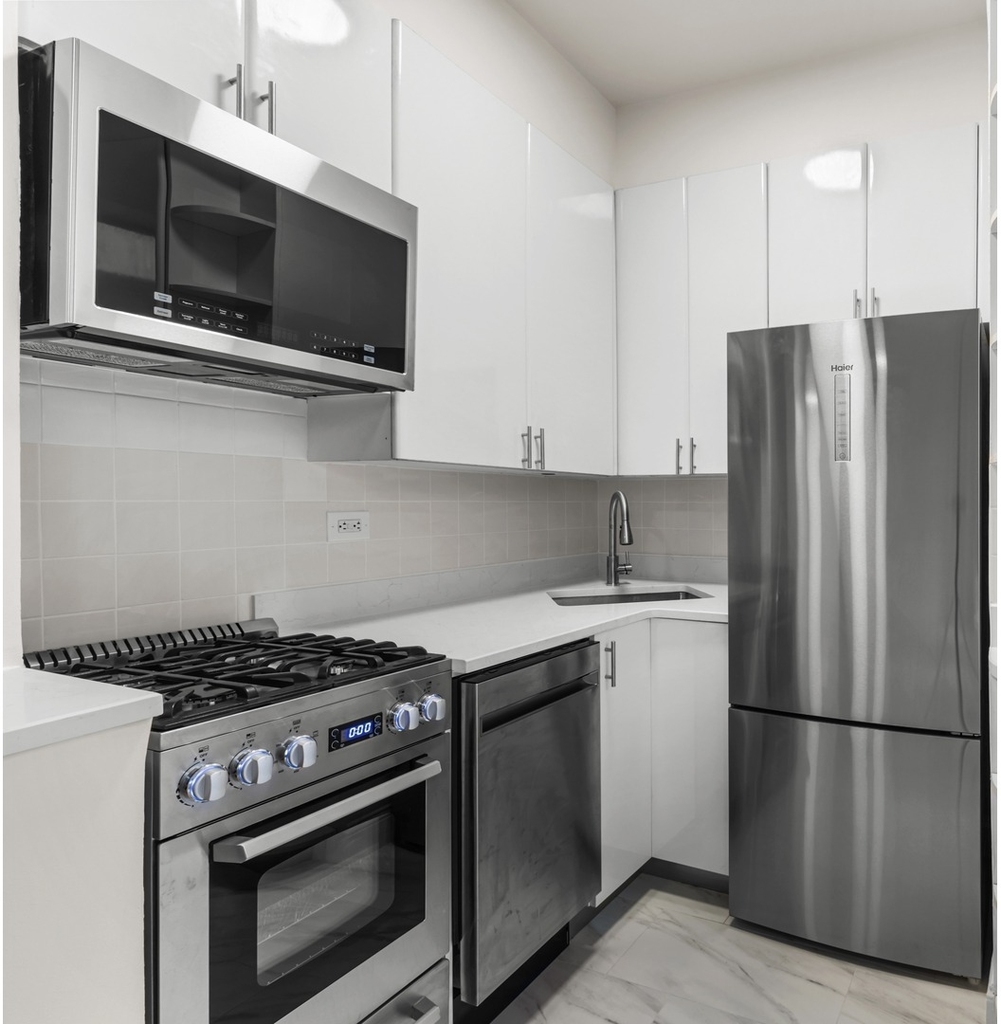 340 W 87th Street - Photo 7