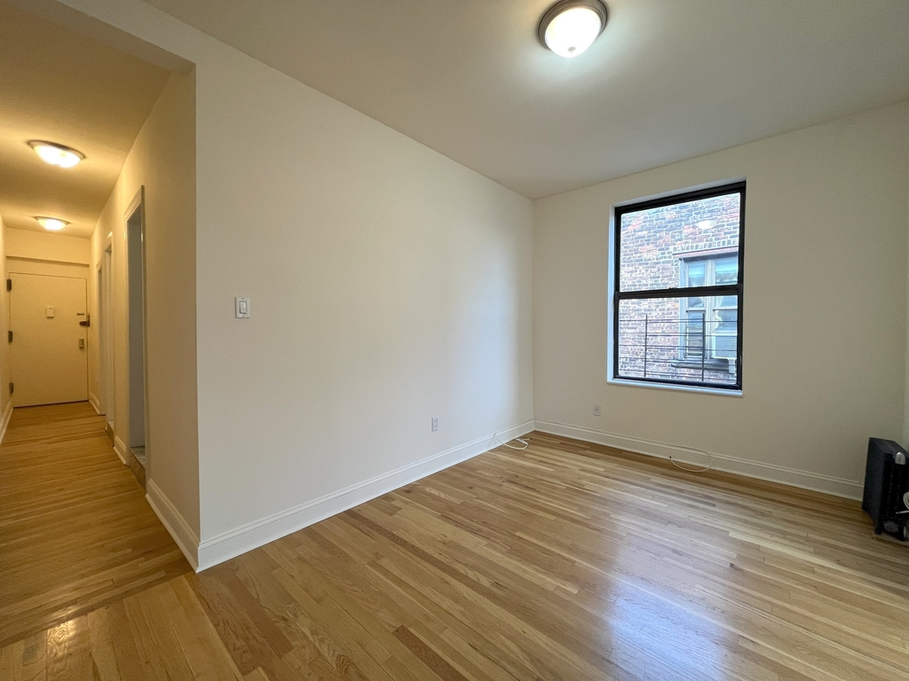 518 W 152nd Street - Photo 4