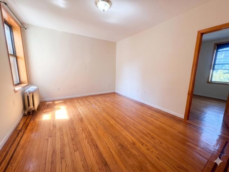 27-08 39th Avenue - Photo 11