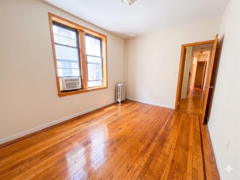 27-08 39th Avenue - Photo 2