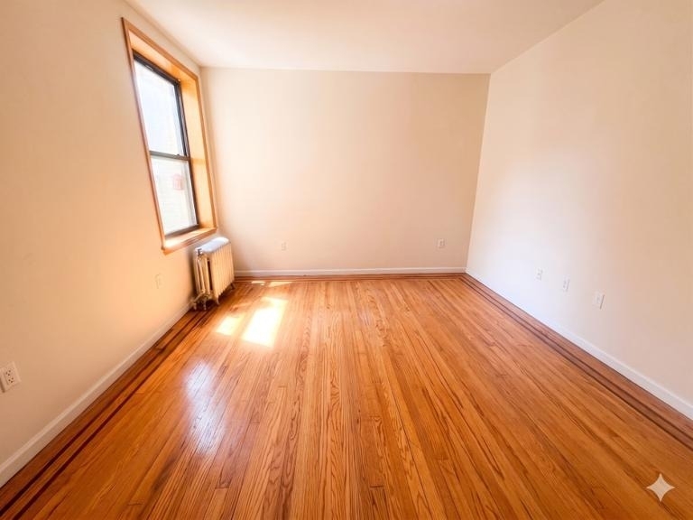 27-08 39th Avenue - Photo 3