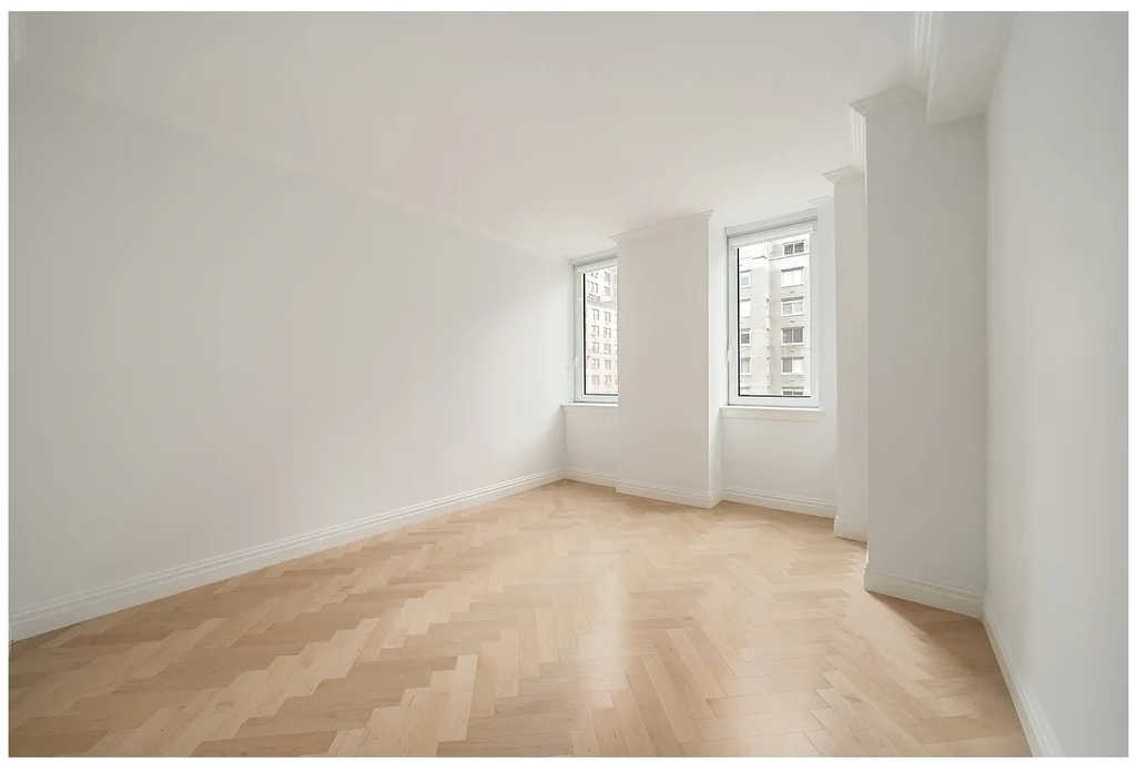 188 E 78th Street - Photo 4