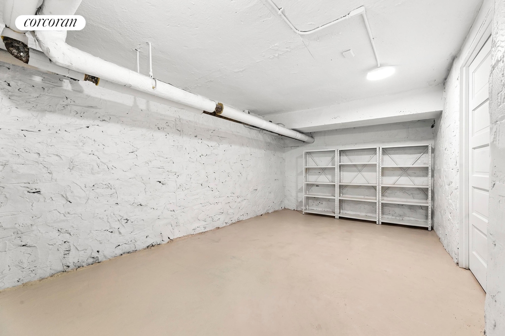 42a Monroe Place - Photo 1