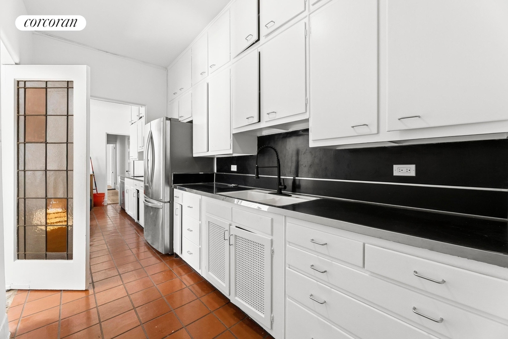 42a Monroe Place - Photo 5