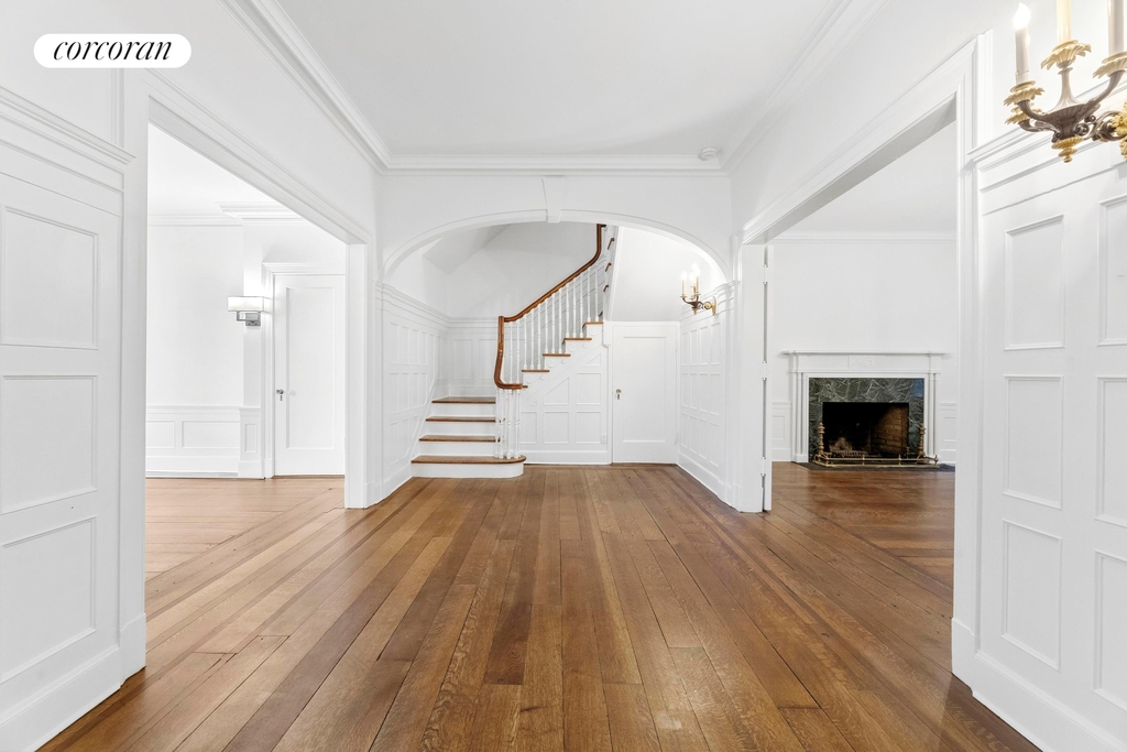 42a Monroe Place - Photo 1
