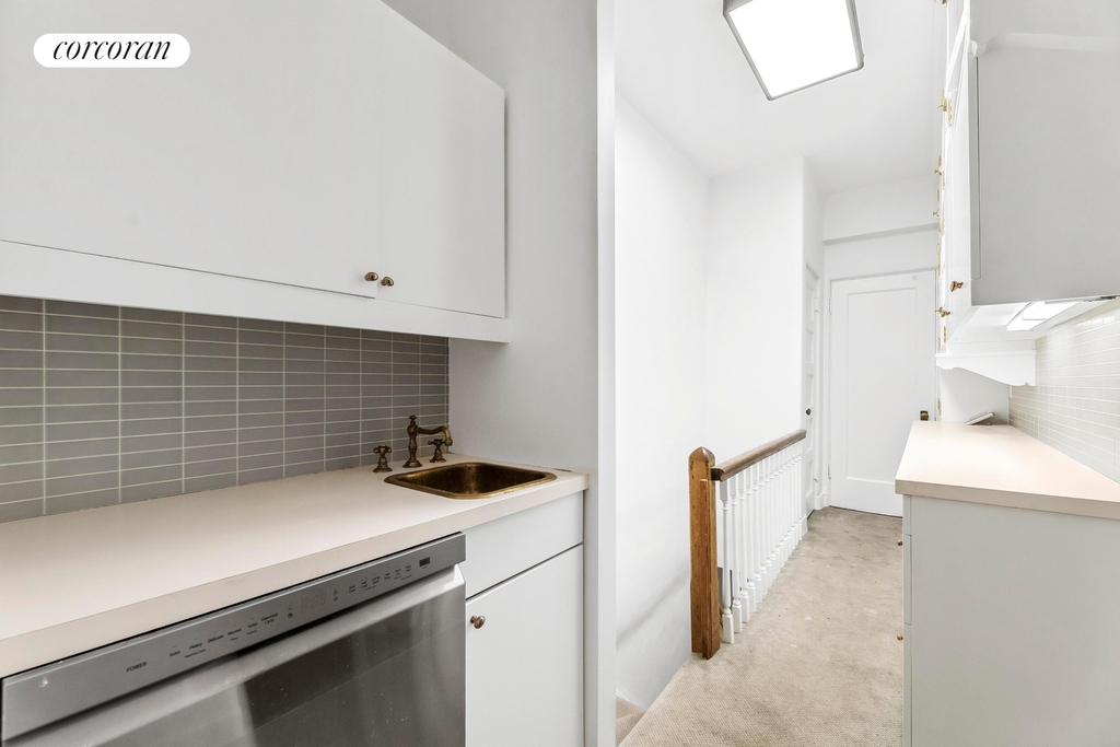42a Monroe Place - Photo 3