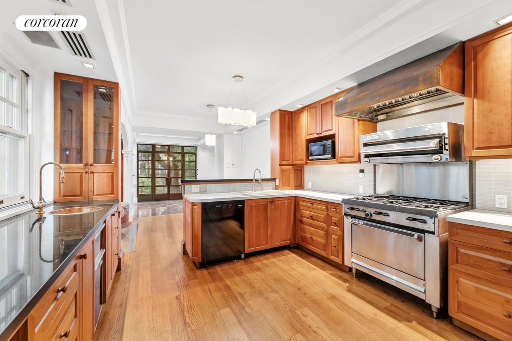 42a Monroe Place - Photo 18
