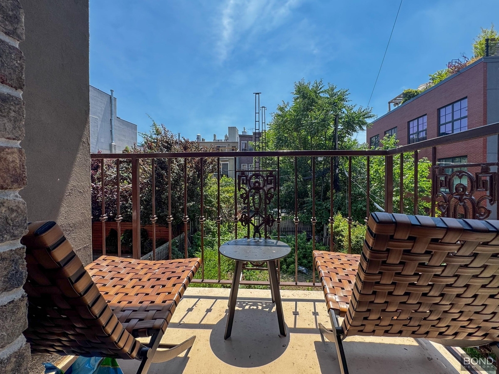 218 Withers Street - Photo 5