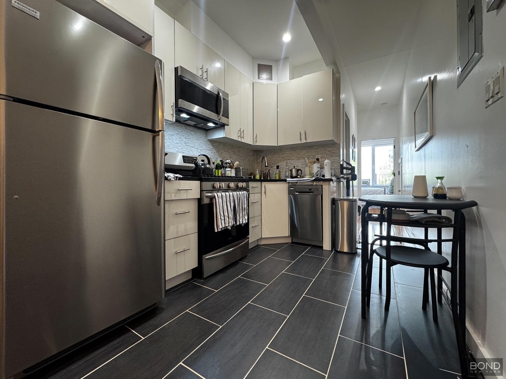 218 Withers Street - Photo 1
